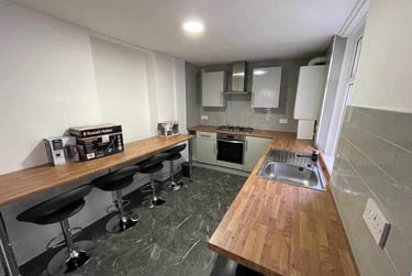 4 bed house, N/A, Adamstown, Cardiff, CF240JA - Image 3