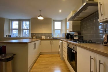 2 bed flat, Roath, City Centre, Cardiff, CF243AF - Image 3