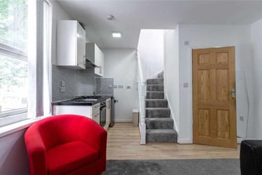 1 bed flat, Oak Tree Lane, Selly Oak, Birmingham, B296JE - Image 4