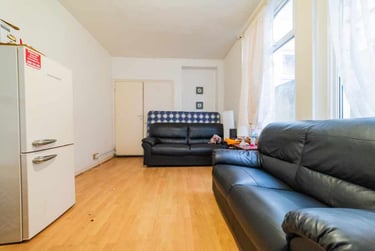 5 bed house, Cathays, Cardiff, CF244LL - Image 3