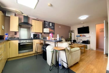 5 bed flat, Cathays, Cardiff, CF244NQ - Image 3