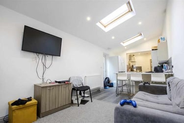 6 bed house, Selly Hill Road, Selly Park, Birmingham, B297DL - Image 1