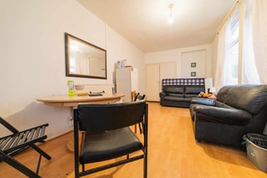 5 bed house, Cathays, Cardiff, CF244LL - Image 4