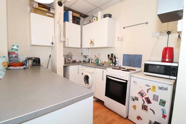 1 bed flat, Cathays, Plasnewydd, Cardiff, CF244AT - Image 3
