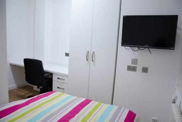 4 bed flat, 4 bed (En-suites) Albion Street, Highfields, Leicester, LE16GB - Image 2