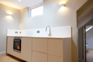 1 bed house, Apt B, 20 Albert Road, Levenshulme, Manchester, M192FP - Image 3
