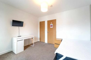 1 bed house, Heeley Road, Selly Park, Birmingham, B296EL - Image 11