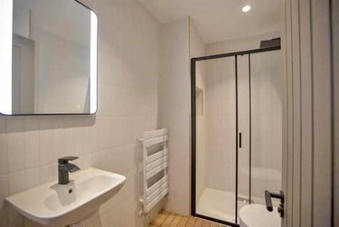 1 bed flat, 359 Wilbraham Road, Whalley Range, Manchester, M168NP - Image 11