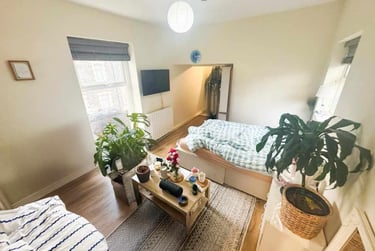 1 bed studio, Adamsdown, Adamstown, Cardiff, CF240LD - Image 1