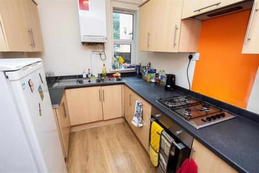 6 bed house, Tiverton Road, Selly Park, Birmingham, B296BY - Image 2