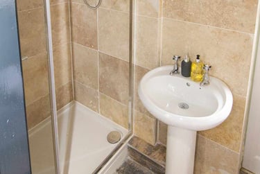 5 bed house, Daneshill Road, City Centre, Leicester, LE36AL - Image 5