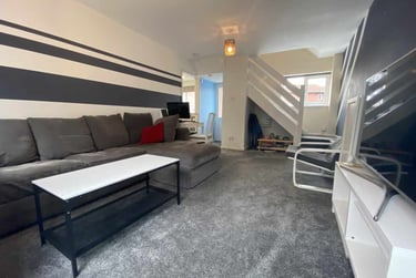 2 bed house, St Mellons, Pentwyn, Cardiff, CF30LF - Image 2