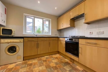 2 bed house, Roath, Plasnewydd, Cardiff, CF243JS - Image 2