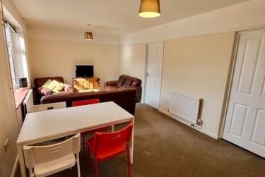 4 bed house, Mottram Close, Earlham, Norwich, NR58HL - Image 2