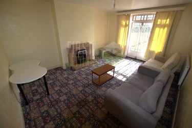 4 bed house, Victoria Park Road, Clarendon Park, Leicester, LE21XD - Image 1