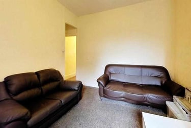 4 bed house, Heeley Road, Selly Park, Birmingham, B296EJ - Image 2