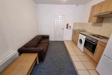 1 bed studio, 1, 18, Cathays, Cardiff, CF244EP - Image 9