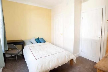 3 bed house, Berresford Road, Sharrowvale, Sheffield, S118XW - Image 1