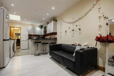 6 bed house, Tiverton Road, Selly Park, Birmingham, B296DB - Image 1