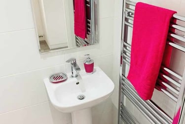 1 bed house, (Large Studio) Demontfort Street, Highfields, Leicester, LE17GW - Image 3