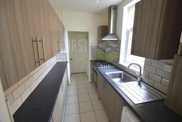 3 bed house, Bulwer Road, Clarendon Park, Leicester, LE23BU - Image 1