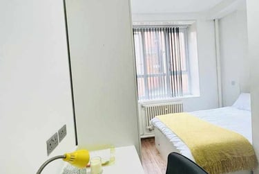 4 bed flat, 18-20 Albion Street, Highfields, Leicester, LE16GB - Image 1