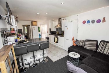 7 bed house, Tiverton Road, Selly Park, Birmingham, B296BY - Image 1