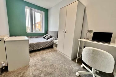 5 bed house, 9 Stevenson Road, Clover Hill, Norwich, NR58TT - Image 2