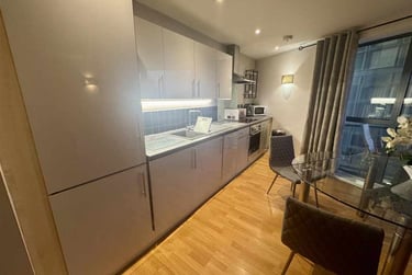 2 bed flat, Cavendish Street, Devonshire Green, Sheffield, S37SJ - Image 2