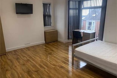 5 bed house, Hawthorne Avenue, Uplands, Swansea, SA20LY - Image 2