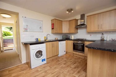 6 bed house, Heeley Road, Selly Park, Birmingham, B296EZ - Image 2