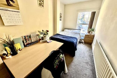 4 bed flat, Glossop Road, Broomhall, Sheffield, S102HP - Image 2