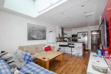 6 bed house, Hubert Road, Selly Park, Birmingham, B296ES - Image 2