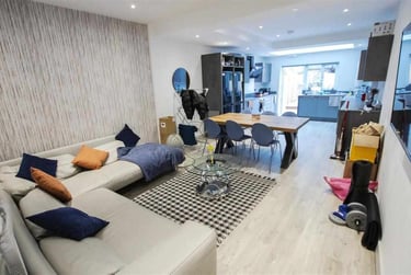 6 bed house, Heeley Road, Selly Park, Birmingham, B296EN - Image 2