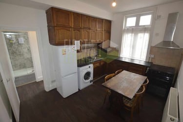 4 bed house, Kingsley Street, Knighton, Leicester, LE26DL - Image 3
