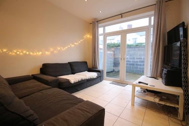 8 bed house, Cathays, Plasnewydd, Cardiff, CF244AJ - Image 3