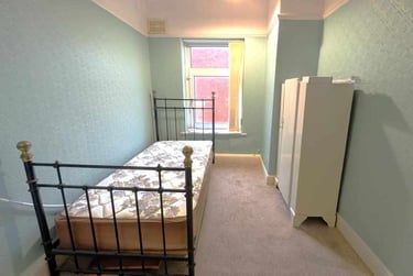 2 bed house, St. Georges Road, Deepdale, Preston, PR16SL - Image 4