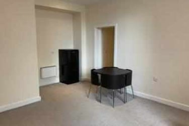 2 bed flat, 10 Denby Street, Highfield, Yorkshire, S24QH - Image 2
