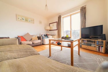 2 bed flat, Cardiff Bay, City Centre, Cardiff, CF104EJ - Image 4