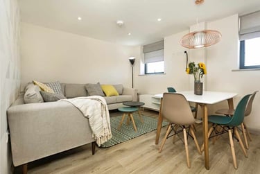 6 bed flat, Cathays, Cardiff, CF244NB - Image 2