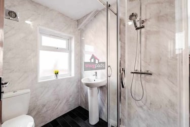 4 bed flat, Salford, Irlams O' Th' Height, M67HP - Image 5