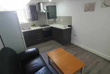 1 bed flat, 1, 30, Plasnewydd, Cardiff, CF243BG - Image 6