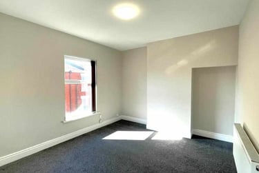 1 bed flat, Argyll Road, Deepdale, Preston, PR16JY - Image 3