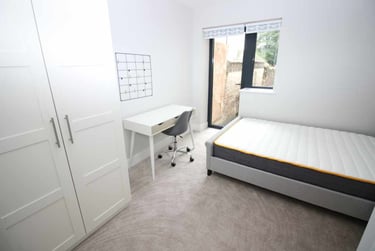 1 bed house, Cathays, Cardiff, CF103EE - Image 3