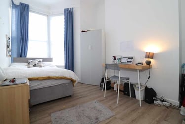 8 bed house, Cathays, Cardiff, CF244AW - Image 4