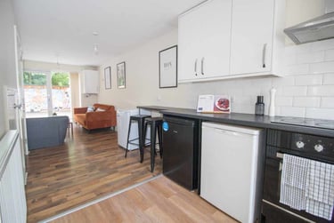 4 bed house, Blue Fox Close, City Centre, Leicester, LE30EE - Image 7