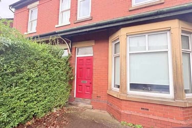 1 bed flat, Sharoe Green Lane, Fulwood, Preston, PR29HB - Image 1
