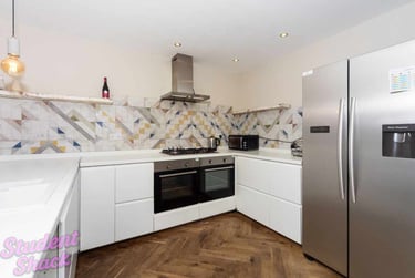 5 bed house, Redmere Grove Manchester, Fallowfield, Manchester, M146ES - Image 4