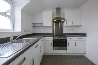 2 bed flat, Escelie Way, Selly Oak, Birmingham, B296GP - Image 2