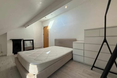 1 bed house, Roath, Plasnewydd, Cardiff, CF243EX - Image 1